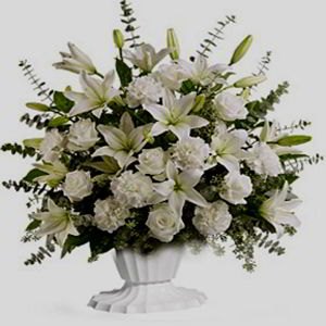 Randolph Florist | All White Sympathy