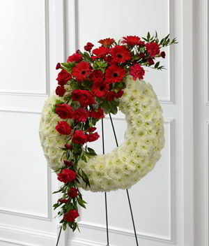 Randolph Florist | Rose Gerber Wreath